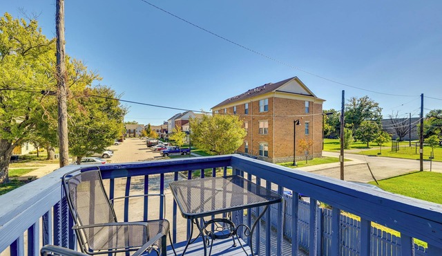 5 Blocks to Dtwn Louisville: Colorful Guesthouse
