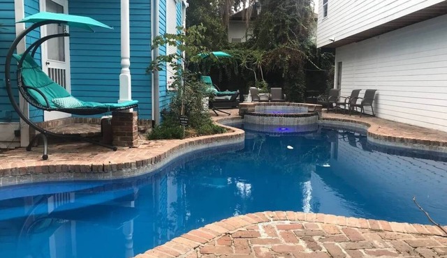 5 BR for 10! Prime Spot Near FR QT by YouRent!