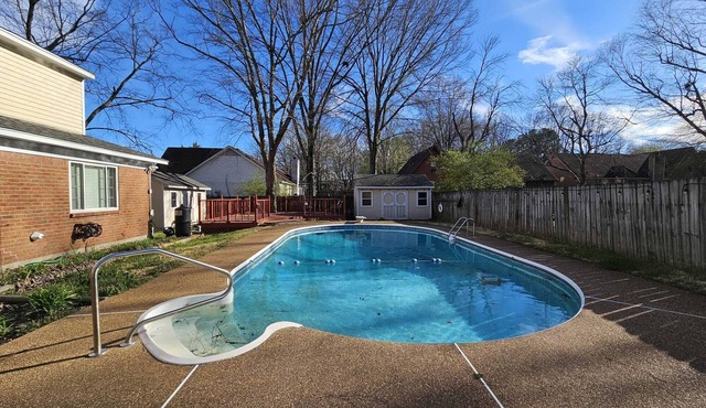 5-BR Home with Pool Near Collierville - Primary Master Bedroom Downstairs.
