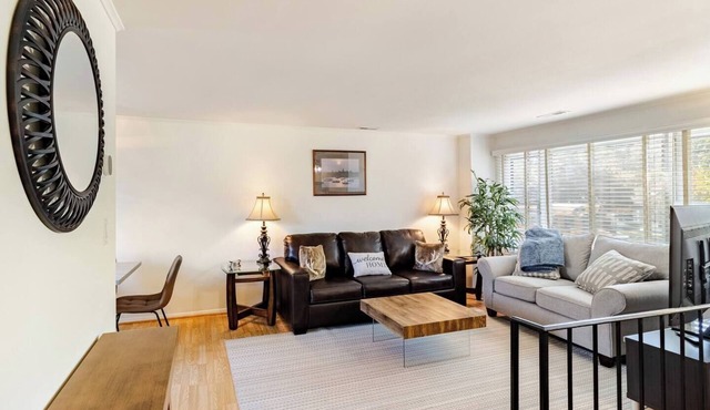 5 BR house with AV charger Near Downtown Annapolis and U.S. Naval Academy