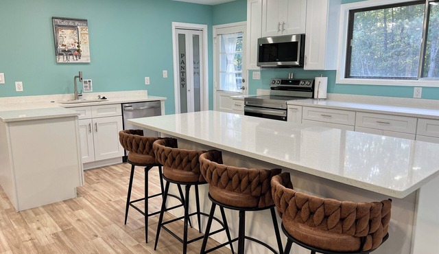 5 BR King Beds Game Room Yard Family Home Explore DC Quantico Stafford