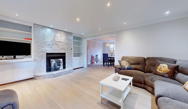 5 Br Lakeview Detach House With Private Dock,30 Min. From Toronto