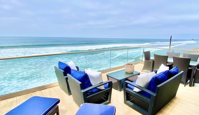 5 BR Large Beach House, Beachfront with Fire Ring, Walk to Restaurants