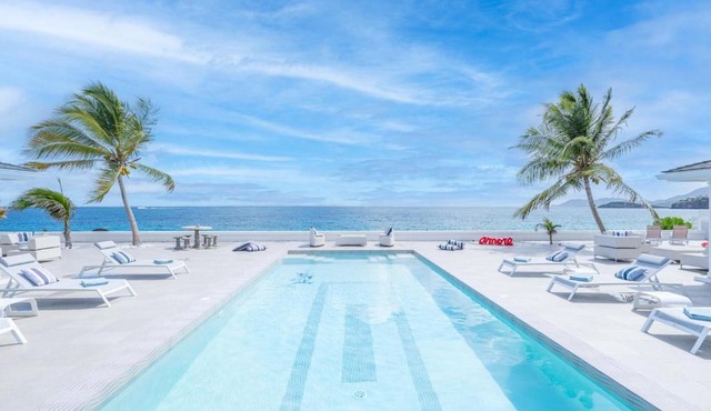 5 BR Luxurious Beachfront Villa with utmost privacy