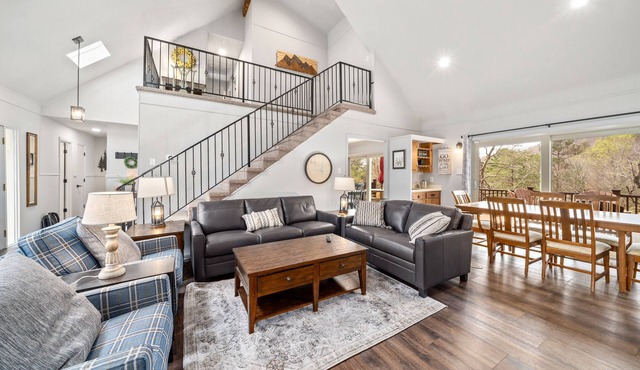 5 BR - Walk to Resort Amenities! Close Mnt Views! Backyard Firepit!