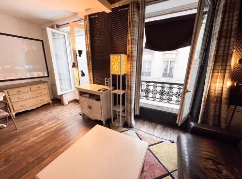 5 Cozy Studio in Châtelet near Pompidou Metro