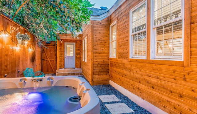 5 ★ Downtown Group Bungalow - Near UT★