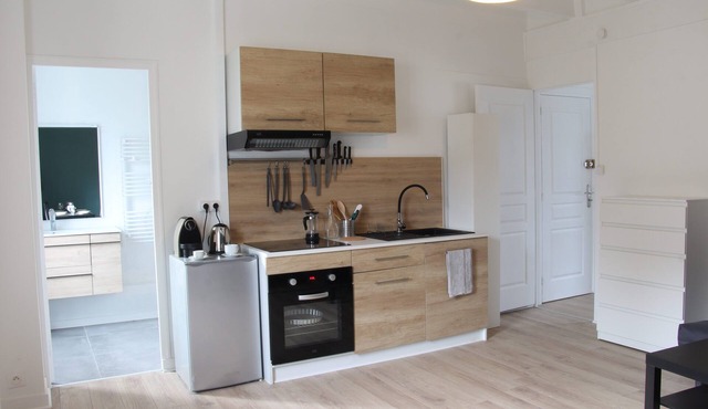 5 km from the beach: 2 rooms + bathroom 5 km from the beach