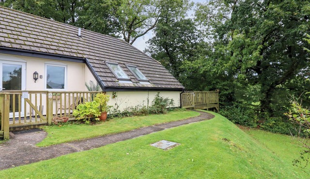 5 LAKEVIEW RISE, pet friendly, with pool in Hatherleigh