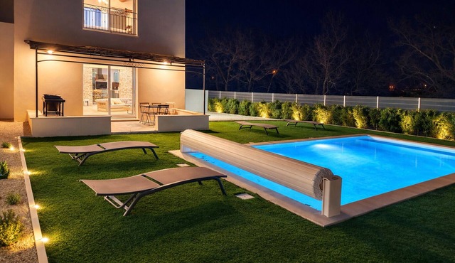 5* Luxury Villa with private heated pool - SPA Balneotherapy - Provence