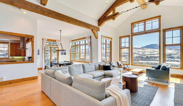 5 Mi to Beaver Creek: Luxe Mtn-View Getaway!
