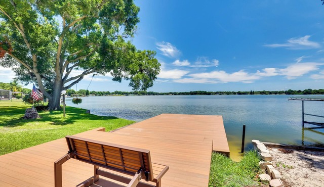 5 Mi to Busch Gardens Tampa Bay: Villa w/Pool!