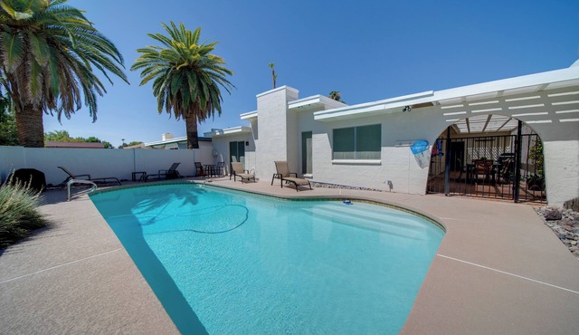 5 Mi to Camelback Ranch: Pet-Friendly Home w/Pool