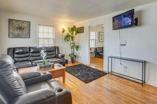 5 Mi to Downtown and Red Mtn Park! Cozy Family Home