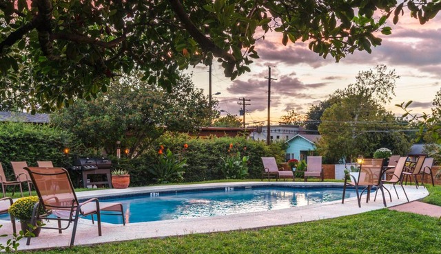 5 Mi to Dtwn: Austin Gem w/Pool, Pets Welcome