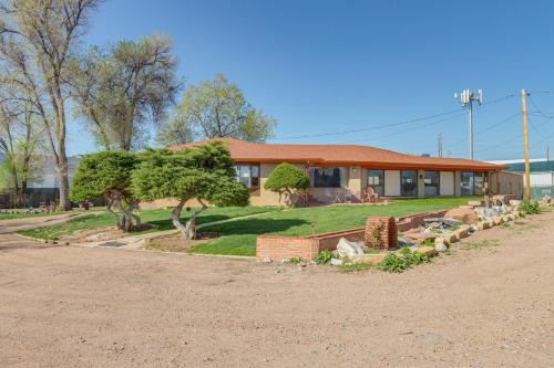 5 Mi to Dtwn Denver: Pet-Friendly Home w/Patio