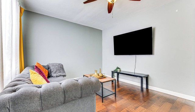 5 Mi to Dtwn: Home w/Fenced Yard in Jacksonville