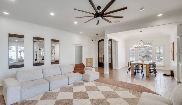 5 Mi to Dtwn Odessa: Modern Home!