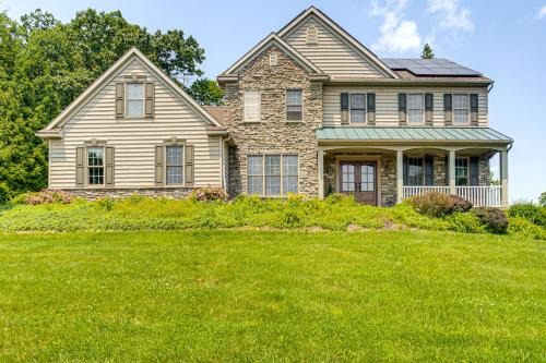 5 Mi to Dtwn York Spacious Family Home