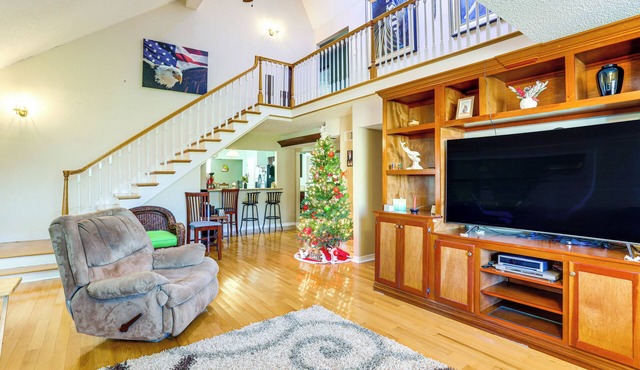 5 Mi to French Quarter: Central NOLA Home w/Decks