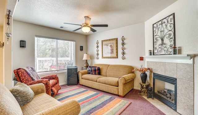 ~ 5 Mi to Frontier Park: Cozy Cheyenne Townhome