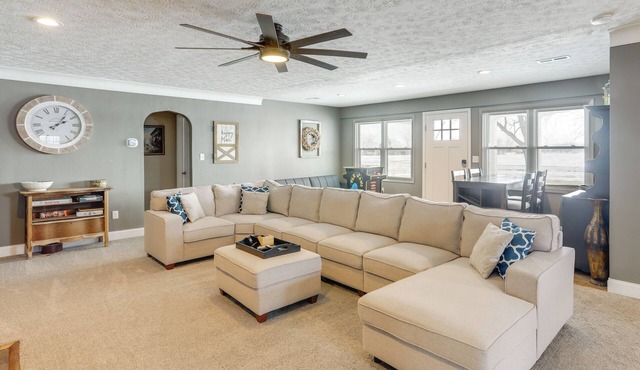 5 Mi to Lake: Port Clinton Home w/Gazebo & Grill!