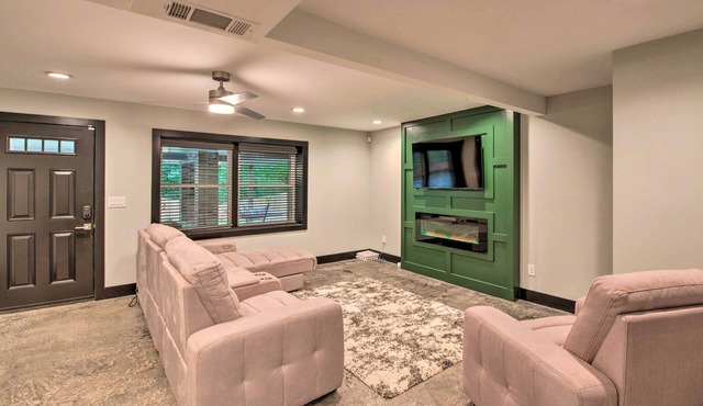 5 Mi to Mercedes-Benz Stadium: Stylish ATL Retreat