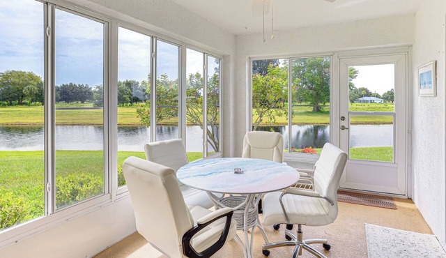 5 Mi to Sebring Int'l Raceway: Canal-View Retreat!