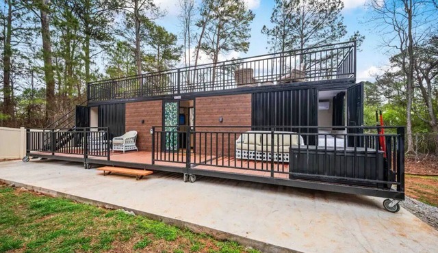 5 Mi to Stone Mountain: Lithonia Getaway