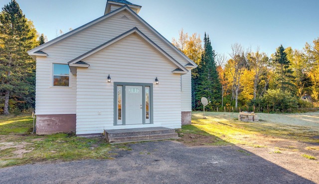 5 Mi to Twin Lakes SP! Renovated Church