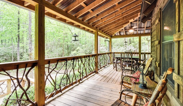 5 Mi to Unicoi State Park & Lake: Hot Tub Haven!