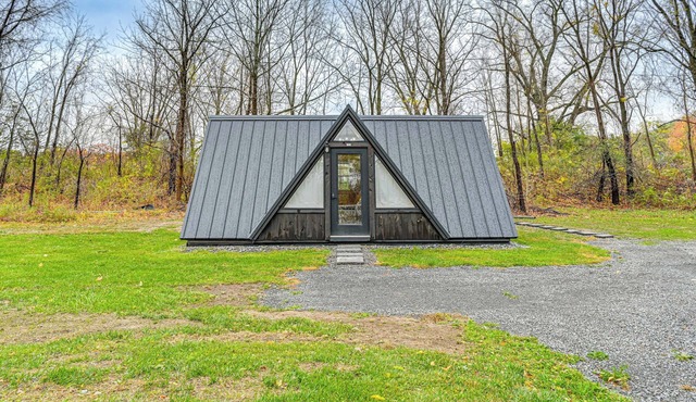 5 Mi to Wine Trails: Finger Lakes Tiny Home