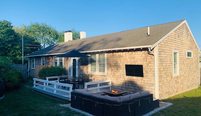 .5 mile Walk to Edgartown Center. Inside the triangle. 3 mi to South Beach.