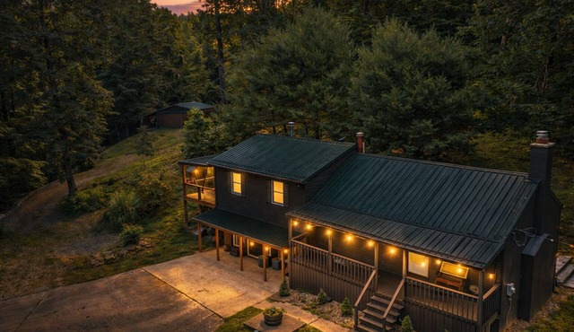 5-Miles of Trails | Hot Tub | Sleeps 6 | 40 Acres