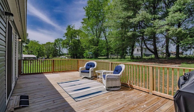 5 Miles to Lee's Ford Marina on Beautiful Lake Cumberland