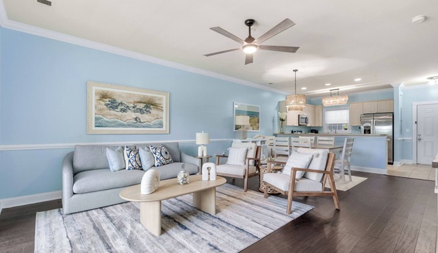 5 Min Drive To The Beach & On The Golf Course!