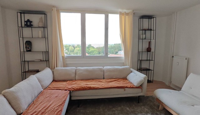 5 min Lille Europe, fully equipped, sleeps 6