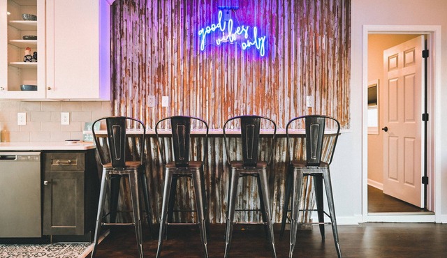 5 Min To Hershey w/Gameroom & Firepit