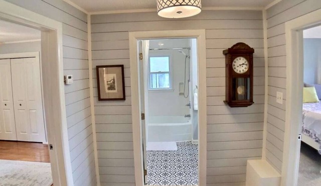 5 mins to Kings River access, 4 BR, Fire Pit, Full Kitchen