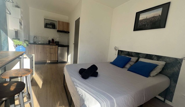 5-minute walk from TGV station