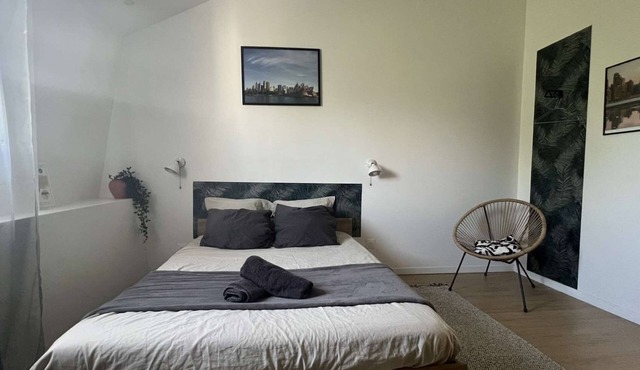 5-minute walk from TGV station