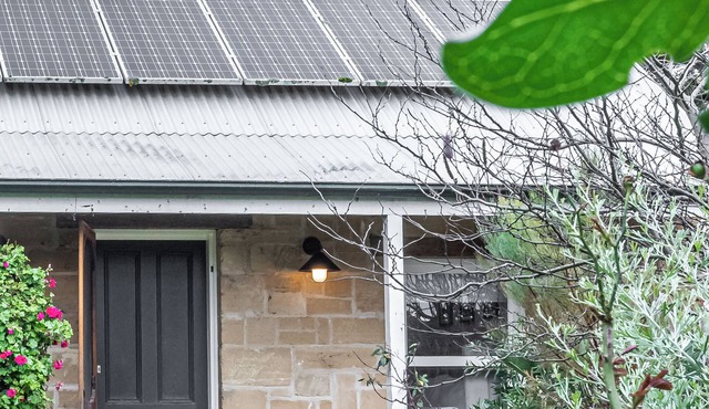 5 Minute walk into the CBD near shops, restraunts and bars.