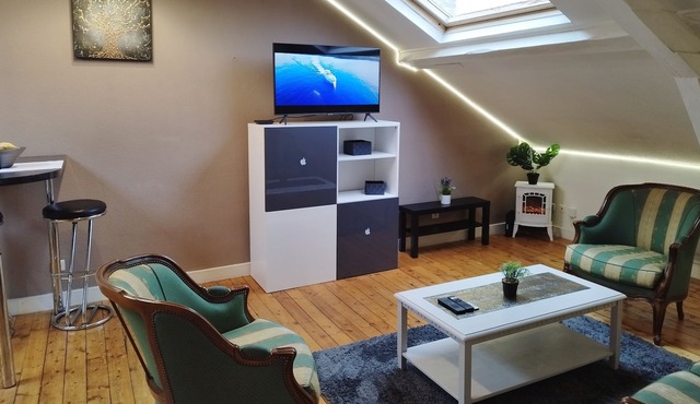 5 minutes from downtown