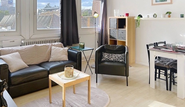 5 minutes from Lille ! Bright apartment for 4 people