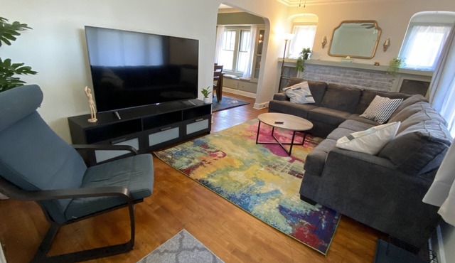 5 minutes from major highways, close to EVERYTHNIG!