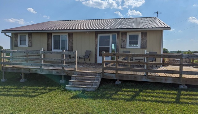 5 minutes from Rathbun Lake! Pet friendly