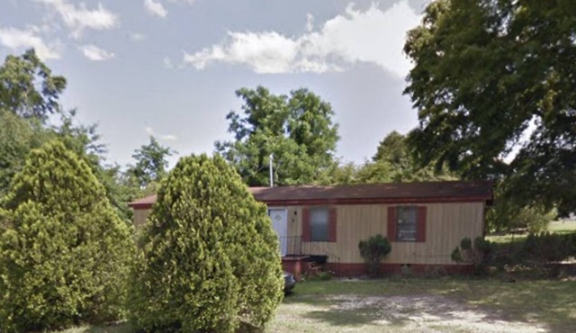 5 minutes off of I-85. Family sized home! Holds 7