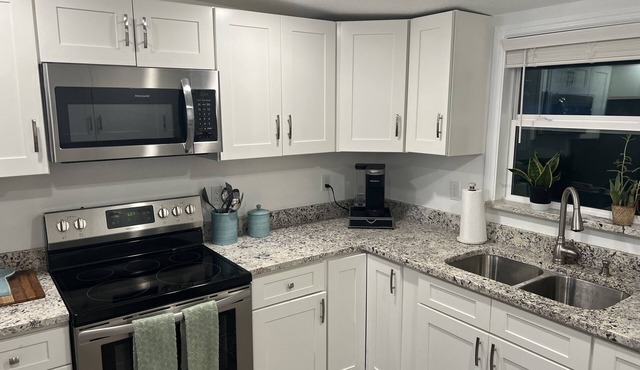 5 minutes to 2 neighborhood boat launches, several beaches,historic St Augustine