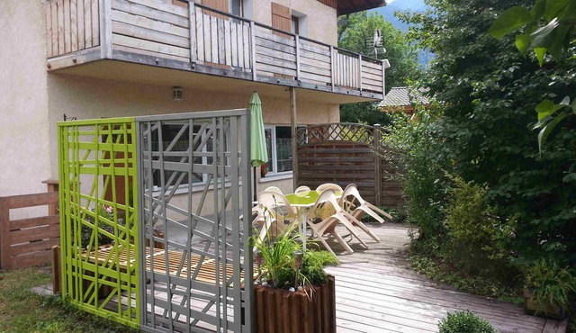 5 MINUTES WALK FROM THE ST GERVAIS THERMAL BATHS -TELECABINE ST GERVAIS BETTEX