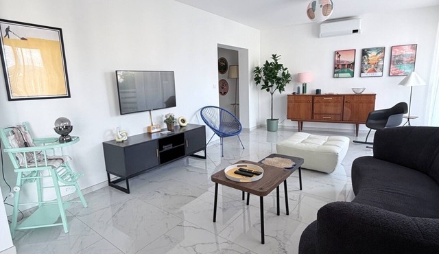 5 mn plages - 3 bedroom apartment - Downtown